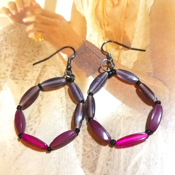 NEW Premier Designs Bohemian Purple and Grey Bead Hoop Earrings - Picture 3 of 5